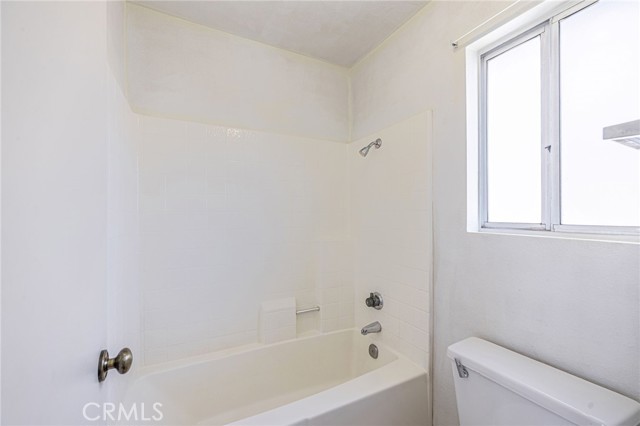 Detail Gallery Image 32 of 45 For 43046 21st St, Lancaster,  CA 93536 - 3 Beds | 2 Baths
