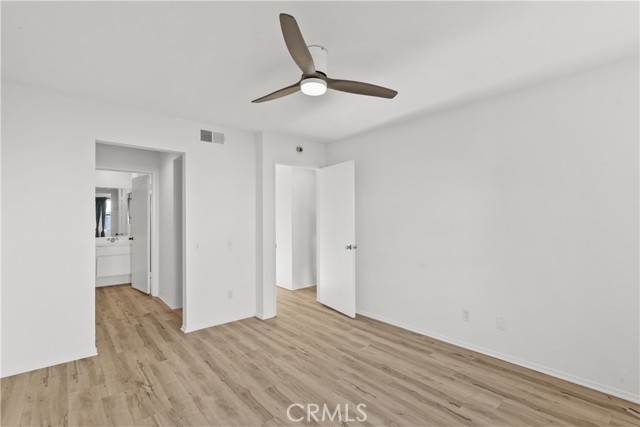 Detail Gallery Image 21 of 26 For 18209 Sierra #4,  Canyon Country,  CA 91351 - 2 Beds | 2 Baths