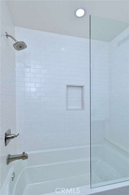 Detail Gallery Image 26 of 51 For 11042 Fruitland Dr, Studio City,  CA 91604 - 3 Beds | 4 Baths