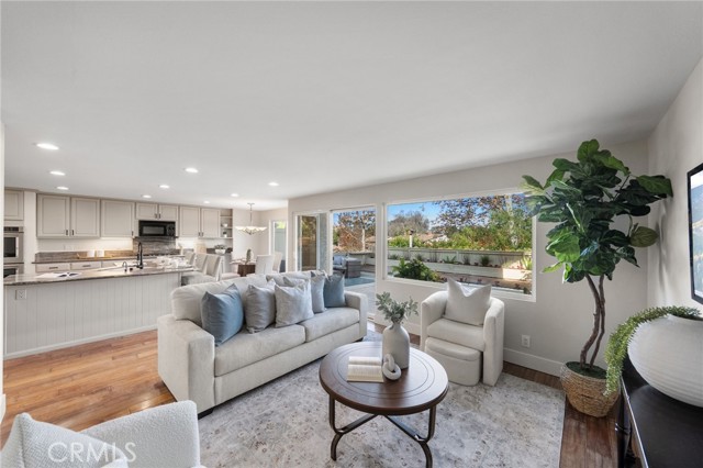 Detail Gallery Image 16 of 50 For 6535 E Paseo Murillo, Anaheim,  CA 92807 - 3 Beds | 2/1 Baths