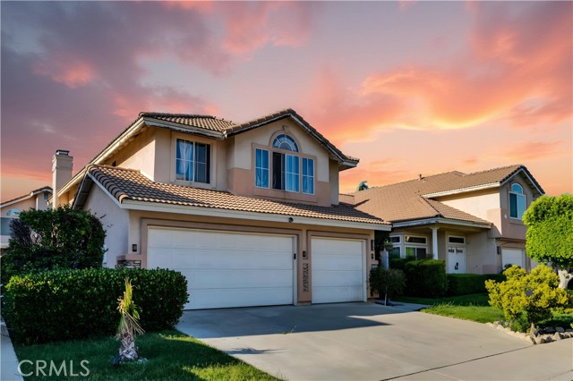 Detail Gallery Image 3 of 17 For 14028 Yorktown Ct, Fontana,  CA 92336 - 4 Beds | 3 Baths