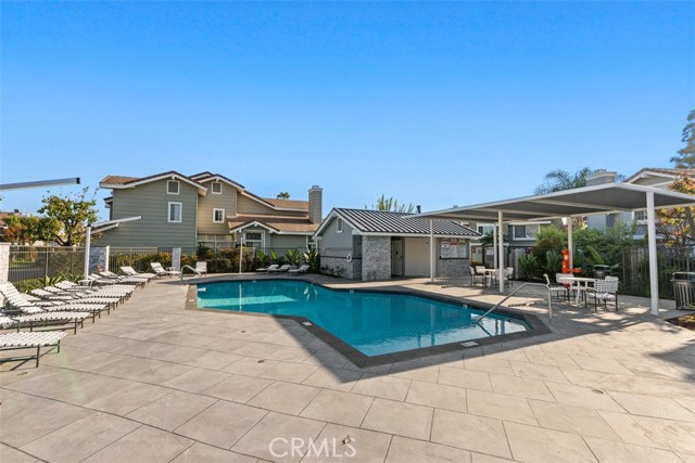 13562 Mahogany Place, Tustin CA: https://media.crmls.org/medias/d1dc4178-381d-484e-8a3f-2dc78581e7eb.jpg