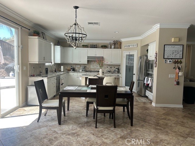 Detail Gallery Image 2 of 15 For 31963 Serrento Dr, Murrieta,  CA 92563 - 4 Beds | 3 Baths