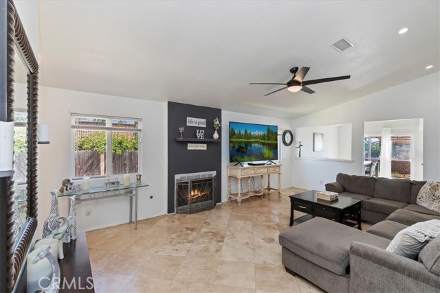 Detail Gallery Image 5 of 29 For 1831 Pali Dr, Norco,  CA 92860 - 4 Beds | 2 Baths