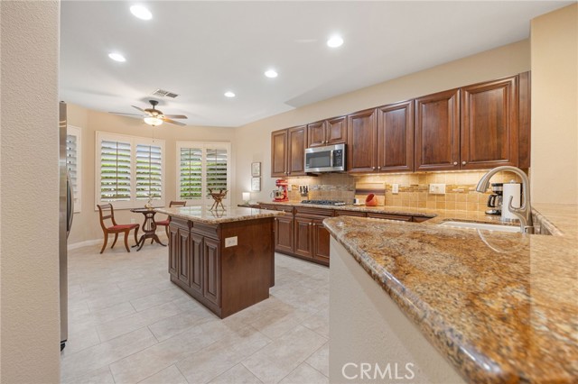 Detail Gallery Image 18 of 52 For 78688 Sunrise Canyon Ave, Palm Desert,  CA 92211 - 2 Beds | 2 Baths