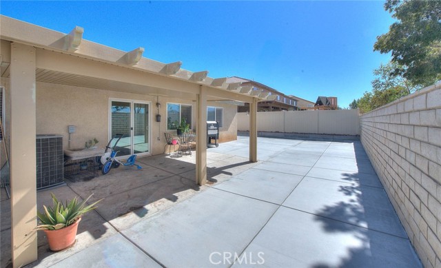 14776 Shetland Court, Victorville CA: https://media.crmls.org/medias/d1dd2b1a-4af0-4312-9c81-94911964506d.jpg