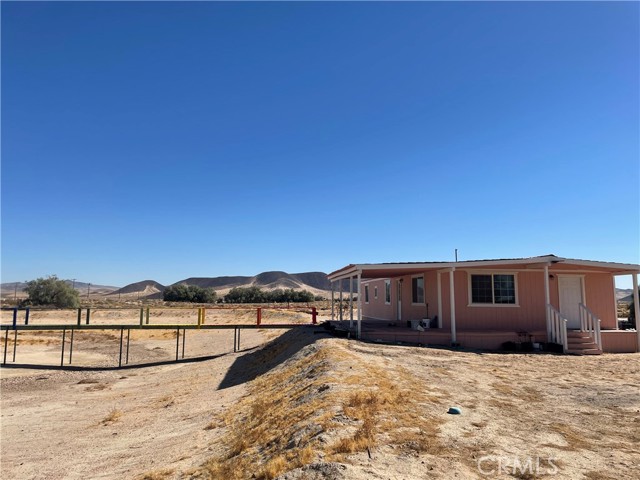 Detail Gallery Image 17 of 27 For 49645 Silver Valley Rd, Newberry Springs,  CA 92365 - 3 Beds | 4 Baths