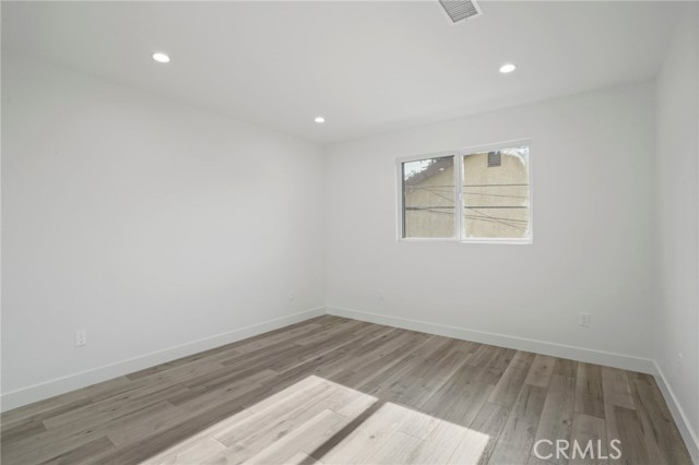 13906 1/2 Hamlin Street, Van Nuys CA: https://media.crmls.org/medias/d1ddb0f5-67e4-4325-bdb2-d1e41475abf5.jpg