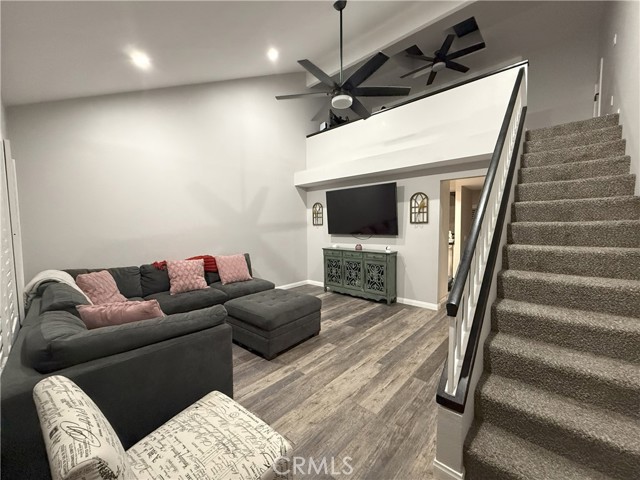 155 N Singingwood Street, Orange CA: https://media.crmls.org/medias/d1de40a3-4591-4fa1-9e55-33030af4e194.jpg