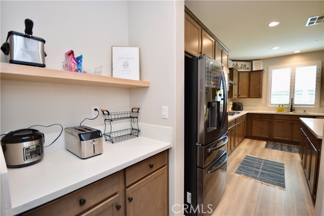 Detail Gallery Image 5 of 30 For 25377 Circle Stone Dr, Menifee,  CA 92586 - 5 Beds | 3/1 Baths