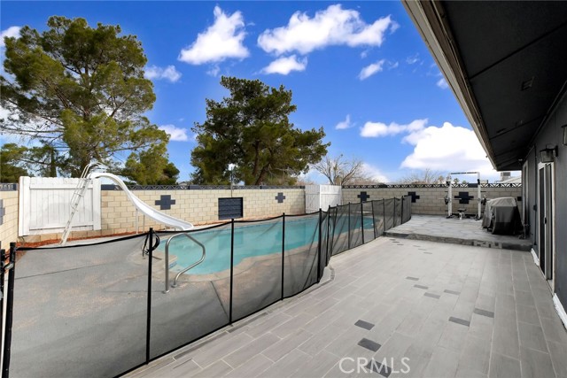 Detail Gallery Image 33 of 54 For 13928 Burning Tree, Victorville,  CA 92395 - 4 Beds | 2 Baths