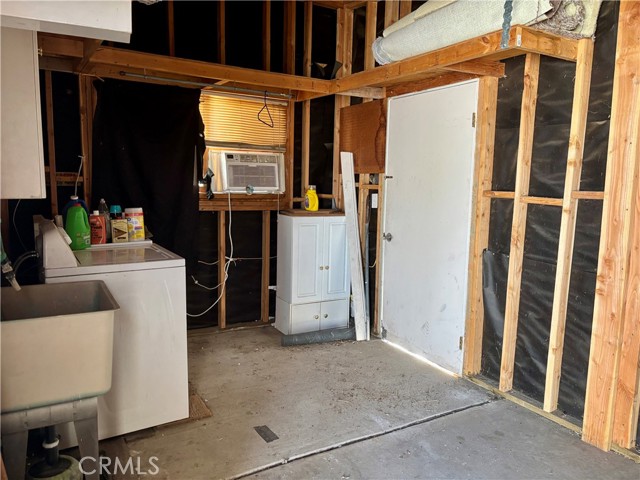 22895 Skylink Drive, Canyon Lake CA: https://media.crmls.org/medias/d1df36ca-93fd-450e-b59b-77287296f90a.jpg
