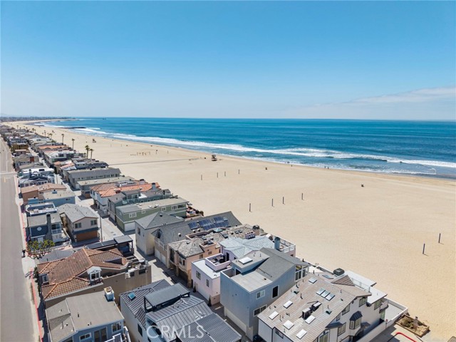 Detail Gallery Image 43 of 48 For 7008 W Oceanfront, Newport Beach,  CA 92663 - 5 Beds | 3/1 Baths