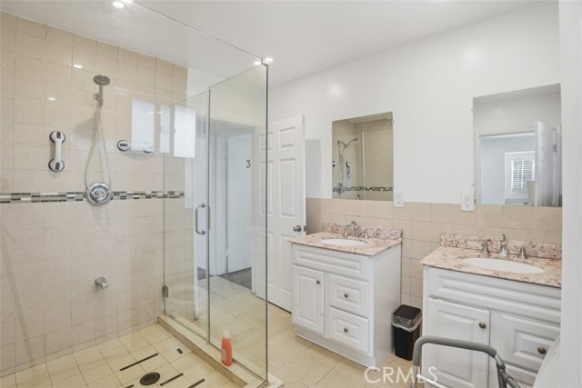 7958 Tampa Ave, Reseda CA: https://media.crmls.org/medias/d1dfeca5-cee2-4c43-b6d8-6c2fd236a63b.jpg