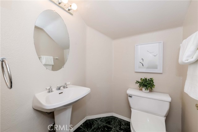 Detail Gallery Image 34 of 36 For 2162 Flame Flower Ln, Fullerton,  CA 92833 - 3 Beds | 2/1 Baths