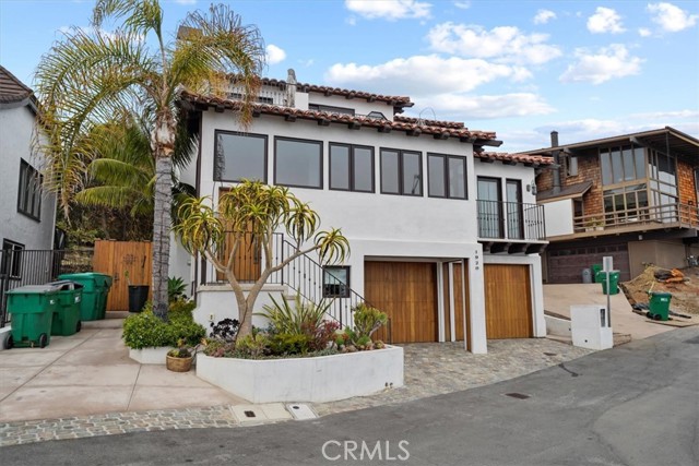 Detail Gallery Image 2 of 42 For 1920 Ocean Way, Laguna Beach,  CA 92651 - 4 Beds | 4 Baths