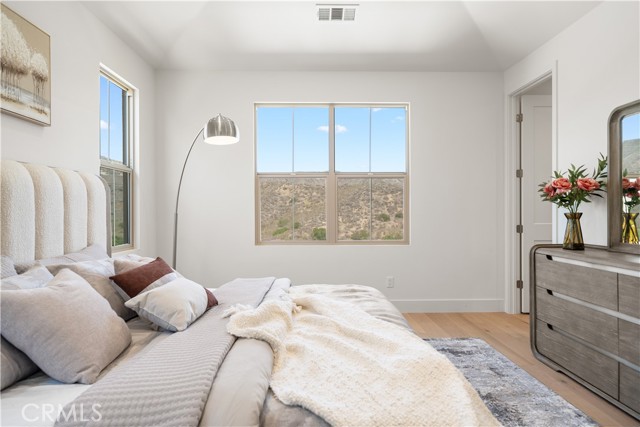 107 Somera, Irvine CA: https://media.crmls.org/medias/d1e0d99f-84f8-4e59-b47b-715dec152d9e.jpg