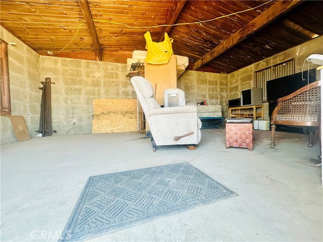 13454 Gabriel Road, Victorville CA: https://media.crmls.org/medias/d1e1a767-50ba-454b-a4c0-66525d085b2f.jpg
