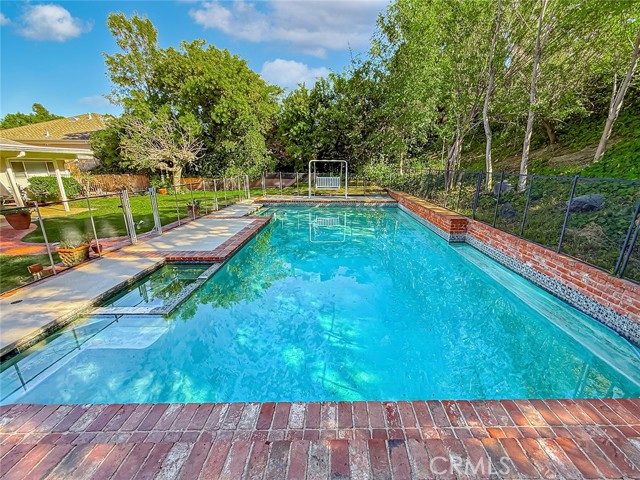 Image 50 of 60 For 17424 Superior