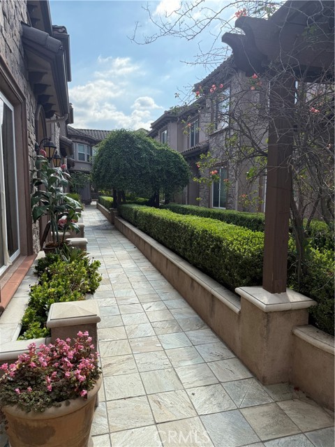 Detail Gallery Image 24 of 41 For 128 E Broadway Apt H,  San Gabriel,  CA 91776 - 3 Beds | 3 Baths