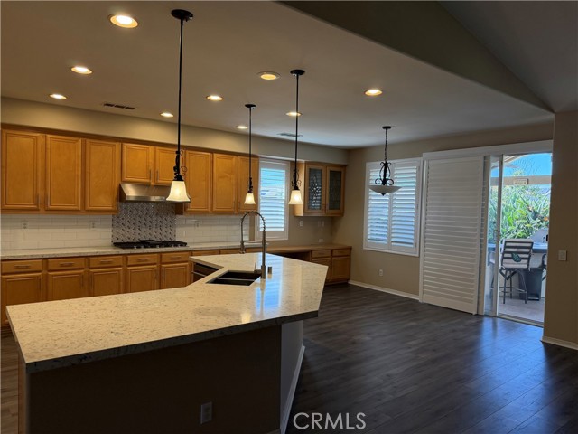 Detail Gallery Image 22 of 27 For 5793 Territory, Corona,  CA 92880 - 4 Beds | 3 Baths