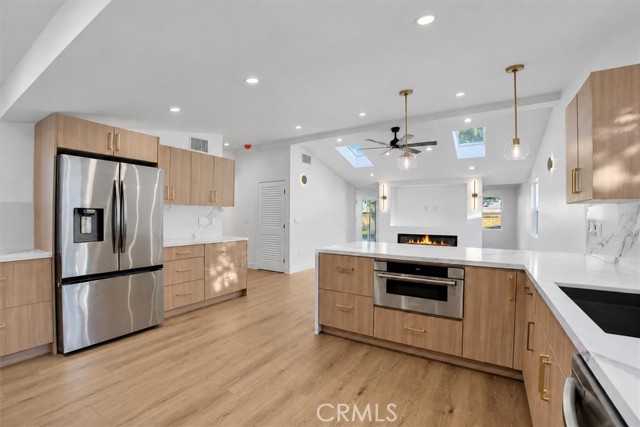 11158 Orion Ave photo 16