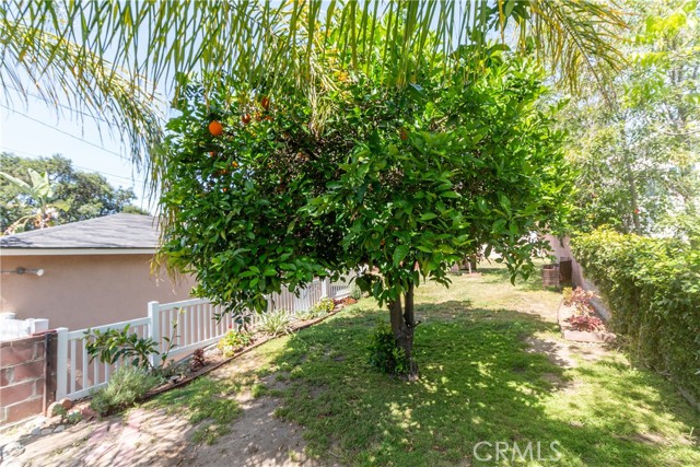 Detail Gallery Image 24 of 28 For 1030 E San Jose, Burbank,  CA 91501 - 3 Beds | 2 Baths