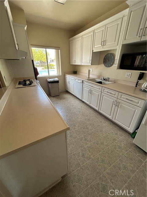 Detail Gallery Image 26 of 28 For 525 Gilbert St #115,  Anaheim,  CA 92801 - 1 Beds | 1 Baths