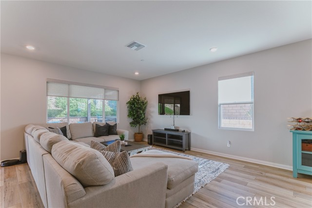 Detail Gallery Image 12 of 30 For 7552 Honeybell Ct, Riverside,  CA 92507 - 4 Beds | 2 Baths