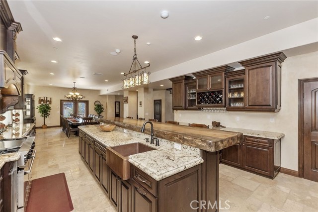 Detail Gallery Image 10 of 21 For 216 Alp Ct, Big Bear Lake,  CA 92315 - 5 Beds | 7 Baths