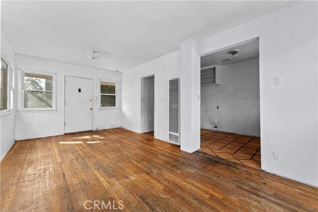 Detail Gallery Image 16 of 28 For 2511 4th St, Santa Monica,  CA 90405 - – Beds | – Baths