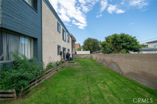 Image 8 of 15 For 7361 Artesia Boulevard