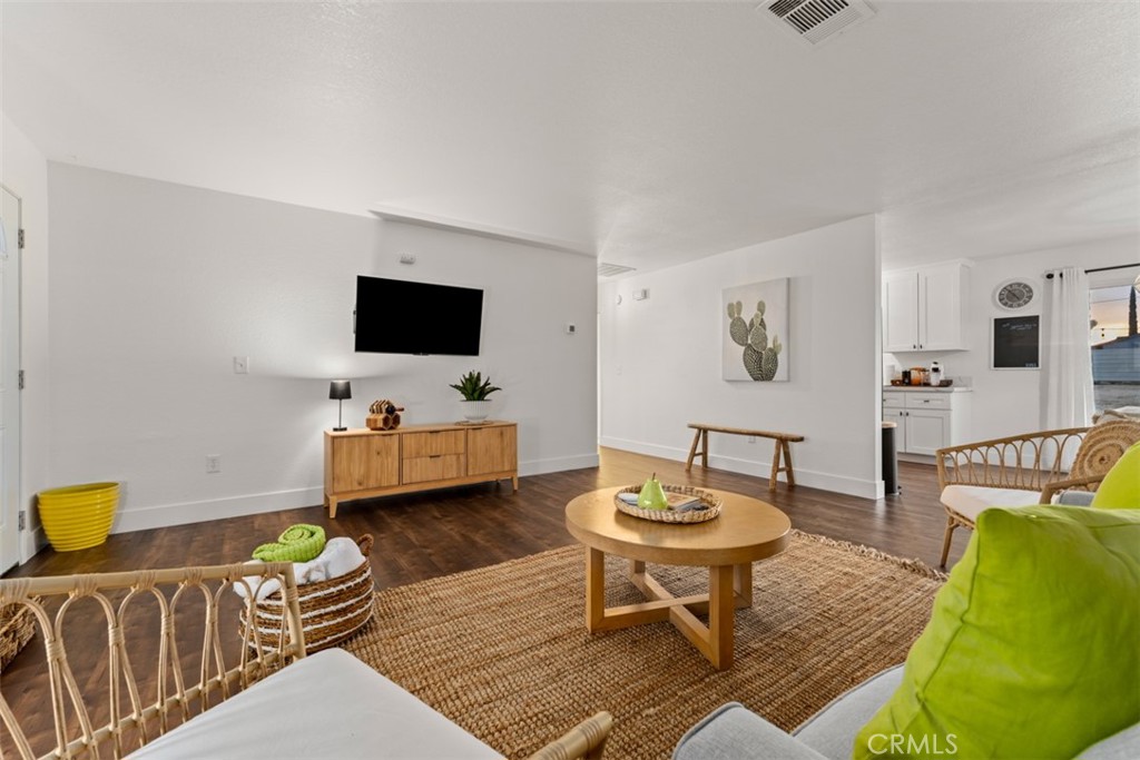 MLS #OC25244035 image #8