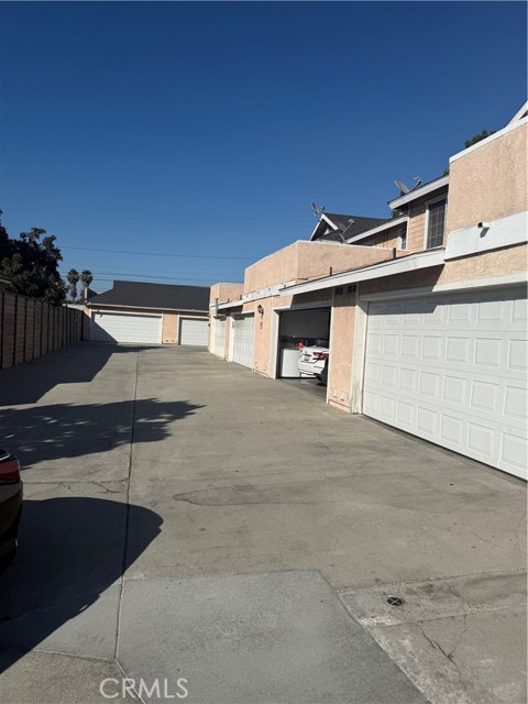 Detail Gallery Image 2 of 24 For 12235 Pine St #5,  Norwalk,  CA 90650 - 2 Beds | 2/1 Baths