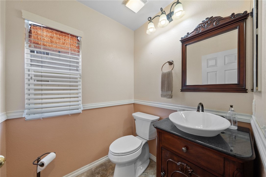 Detail Gallery Image 33 of 44 For 32887 Willow Bay Rd, Wildomar,  CA 92595 - 5 Beds | 2/1 Baths