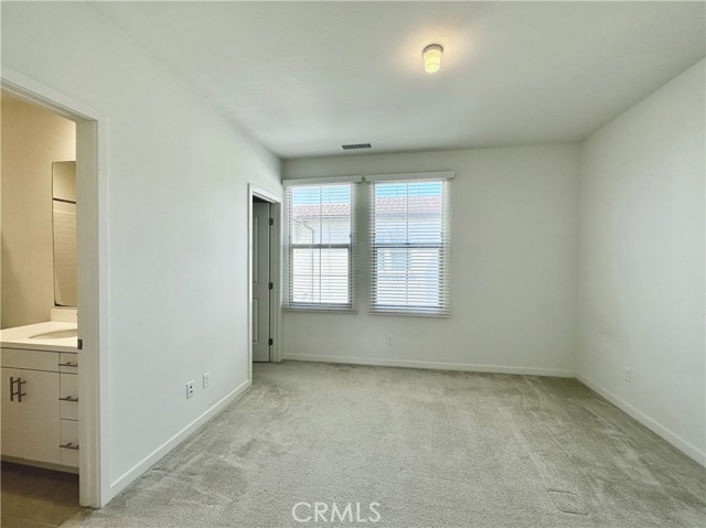 129 Briarberry, Irvine CA: https://media.crmls.org/medias/d1e9ba3d-0d06-469f-85a0-21a2ce0cf37c.jpg