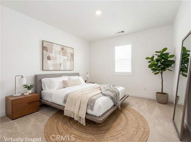 371 Bellver, Lake Forest CA: https://media.crmls.org/medias/d1ead38d-4c32-419e-85c9-d1b1c2d3442a.jpg
