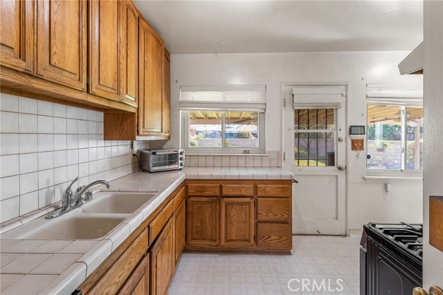 Detail Gallery Image 16 of 38 For 3929 Modesto Dr, San Bernardino,  CA 92404 - 3 Beds | 1 Baths