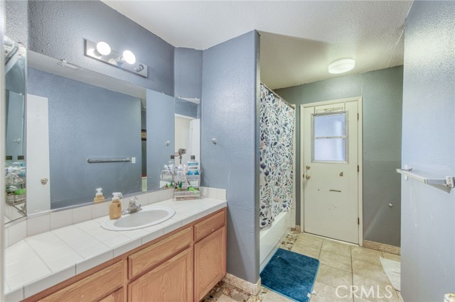 Detail Gallery Image 10 of 19 For 5731 N Connie Ave, Fresno,  CA 93722 - 3 Beds | 2 Baths