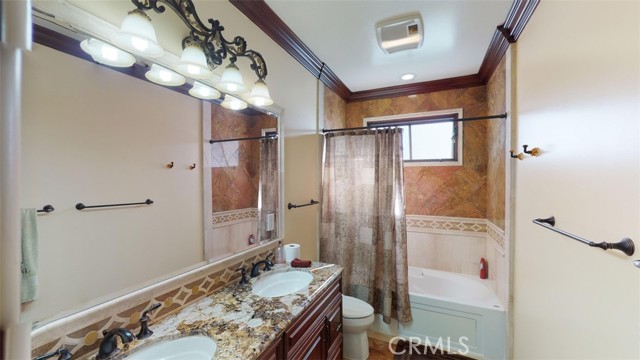 Detail Gallery Image 14 of 30 For 903 10th St, Manhattan Beach,  CA 90266 - 6 Beds | 7 Baths