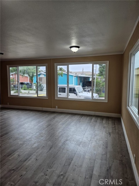 Detail Gallery Image 4 of 14 For 801 Schipper St #20,  Arvin,  CA 93203 - 3 Beds | 2 Baths