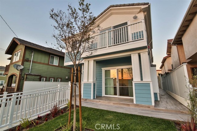 530 Francisca Avenue, Redondo Beach, California 90277, 4 Bedrooms Bedrooms, ,4 BathroomsBathrooms,Residential,Sold,Francisca,PV17006516