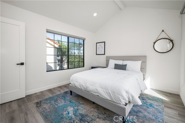 Detail Gallery Image 19 of 27 For 122 21st, Huntington Beach,  CA 92648 - 3 Beds | 4/1 Baths