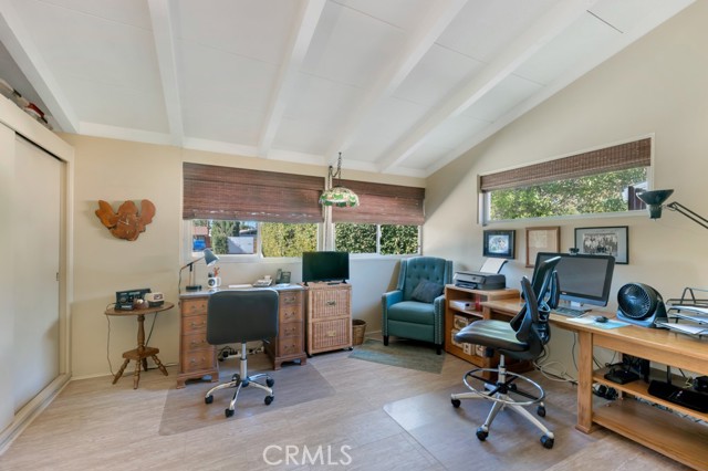 Detail Gallery Image 28 of 44 For 6500 Jumilla, Woodland Hills,  CA 91367 - 3 Beds | 2 Baths