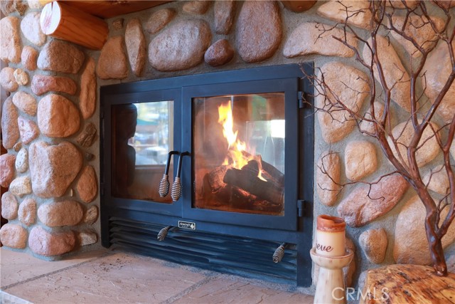 826 Boulder Road, Big Bear Lake CA: https://media.crmls.org/medias/d1efb570-6290-4aab-b11f-84dd95cf83a6.jpg