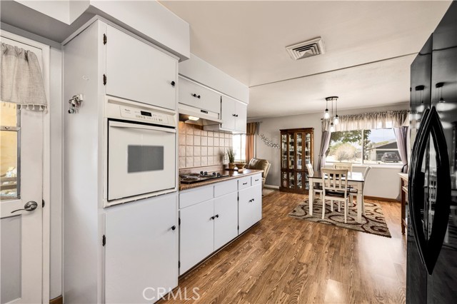 Detail Gallery Image 13 of 60 For 6919 Lennox Ave, Yucca Valley,  CA 92284 - 3 Beds | 2 Baths