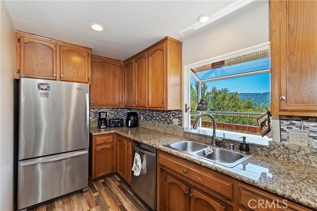 Detail Gallery Image 17 of 62 For 24355 Wabern Ct, Crestline,  CA 92325 - 4 Beds | 3/1 Baths