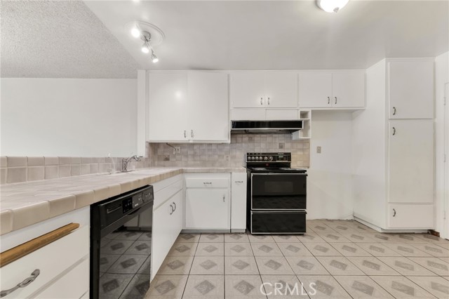 Detail Gallery Image 16 of 45 For 1654 Edgewater Ln, Camarillo,  CA 93010 - 3 Beds | 2/1 Baths