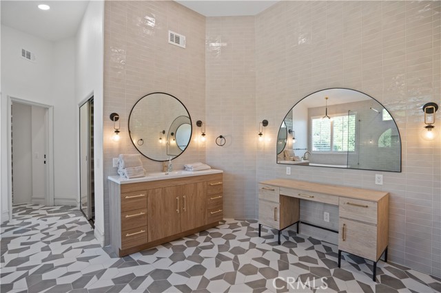 Detail Gallery Image 15 of 25 For 26085 Big Horn Mountain Way, Yorba Linda,  CA 92887 - 4 Beds | 3/1 Baths