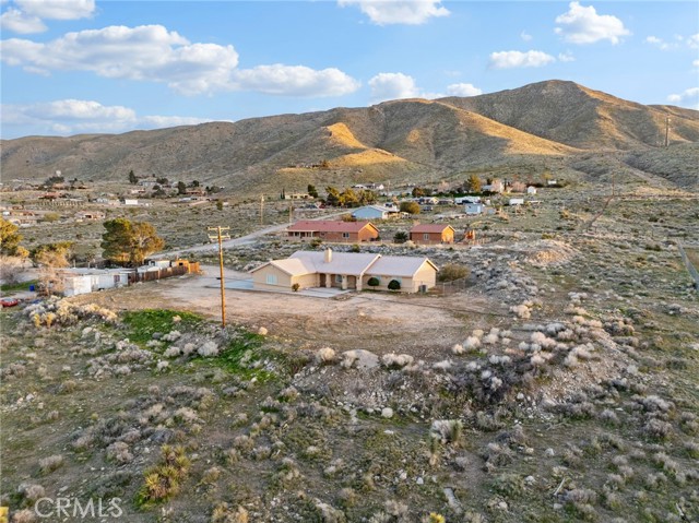 Detail Gallery Image 6 of 48 For 9230 Allegra Vista, Apple Valley,  CA 92308 - 4 Beds | 2 Baths